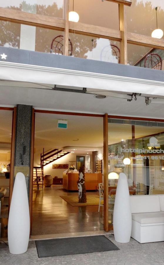 Hotel Pinocchio Cattolica Exterior foto