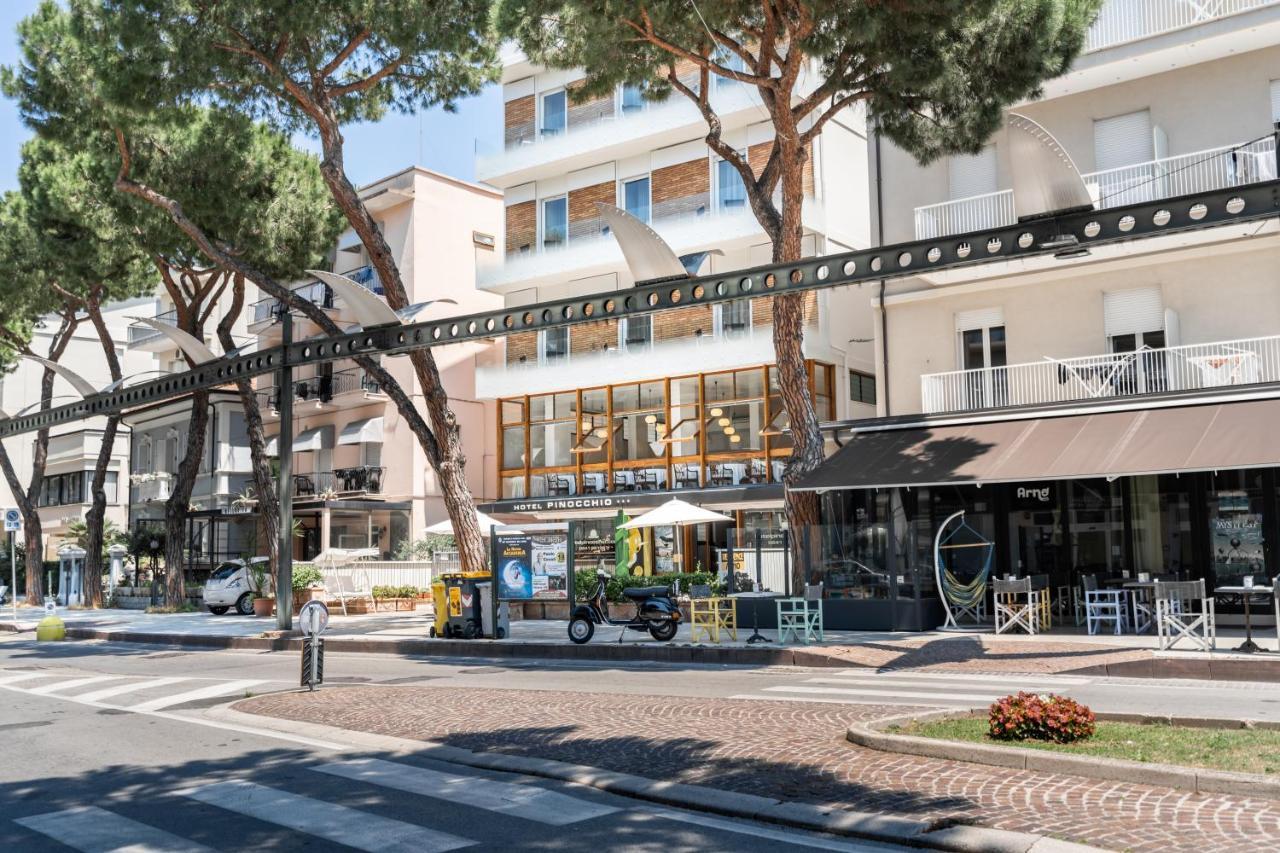 Hotel Pinocchio Cattolica Exterior foto