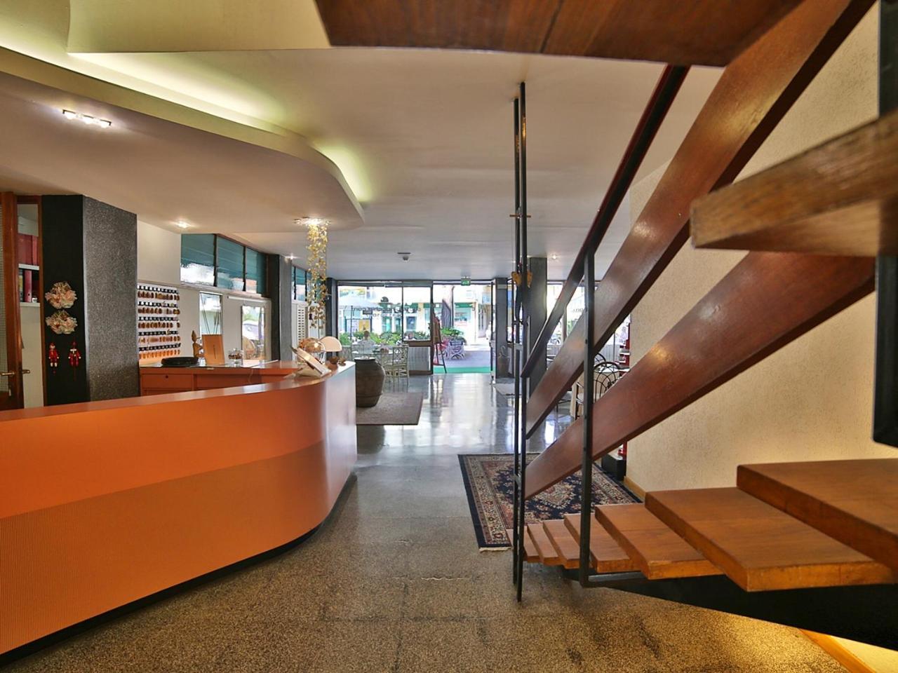 Hotel Pinocchio Cattolica Exterior foto